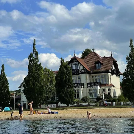 On The Beach, Schwerin * Schwerin (Mecklenburg-Vorpommern)